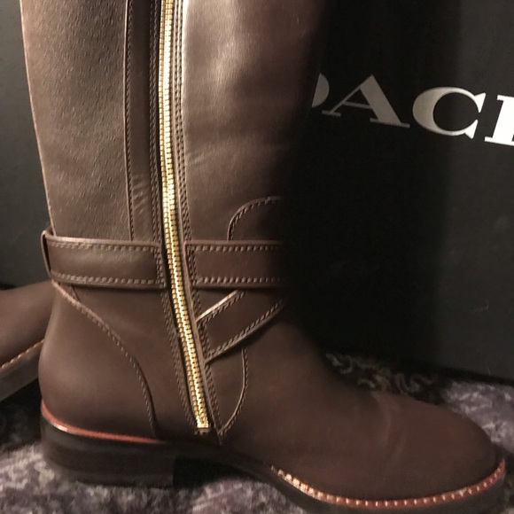 Coach Turnlock Riding Boots. Mahogany - Picture 8 of 8